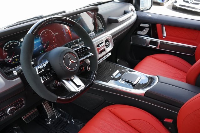 2025 Mercedes Benz G AMG 63 photo 2