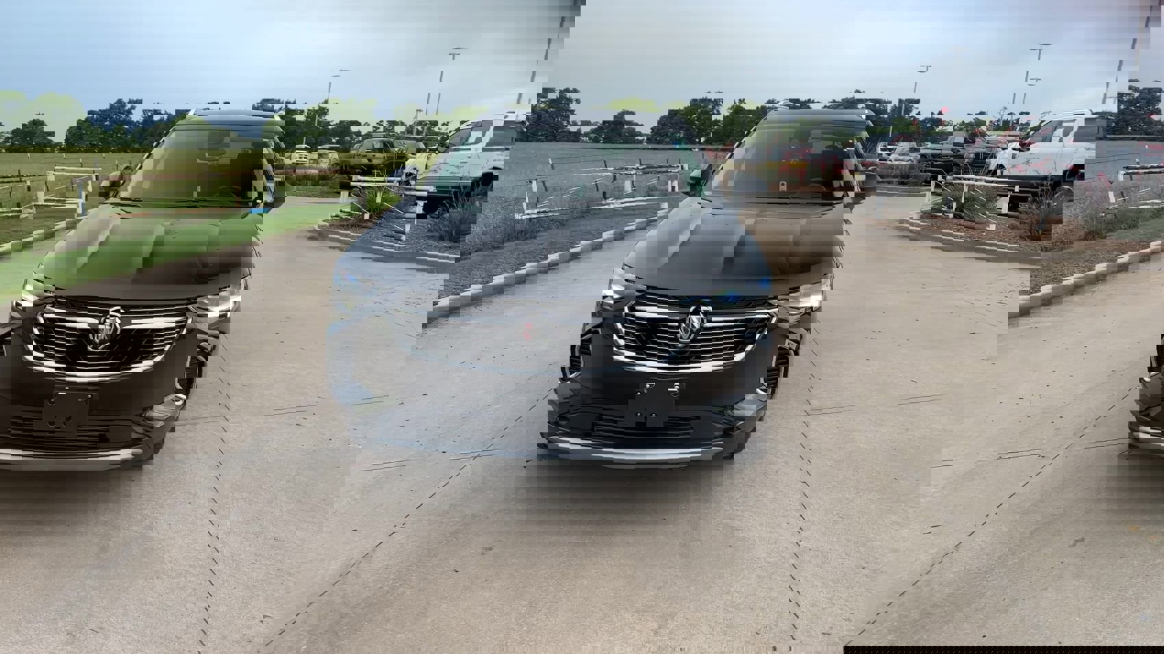 2023 Buick Envision Essence photo 2