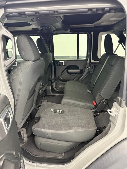 2021 Jeep Wrangler Unlimited Sport Altitude photo 49