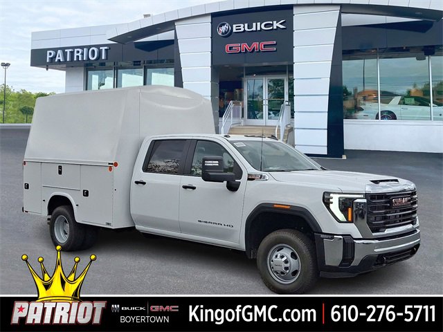 2025 GMC Sierra 3500 Chassis Cab Pro's photo