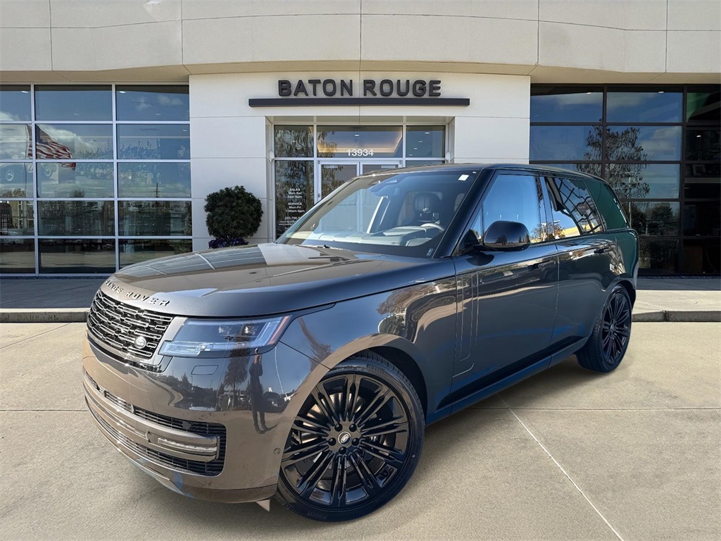 2025 Land Rover Range Rover SE's photo