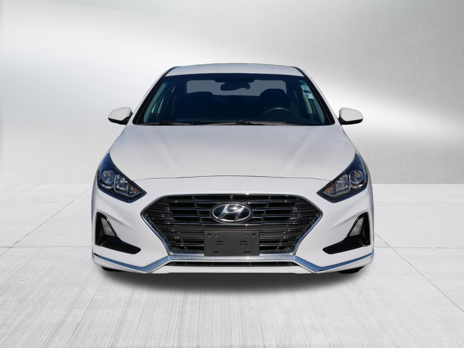 Used 2018 Hyundai Sonata SE with VIN 5NPE24AF2JH712945 for sale in Bloomington, Minnesota