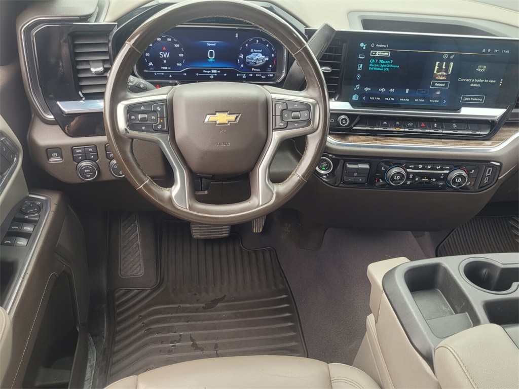 2024 Chevrolet Silverado 1500 LT photo 7