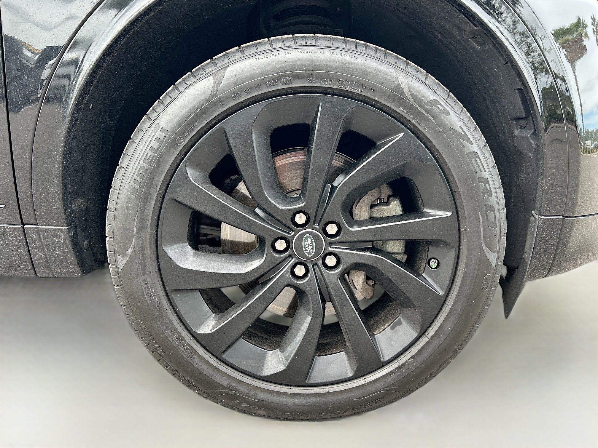 2020 Land Rover Discovery Sport SE R-Dynamic photo 31