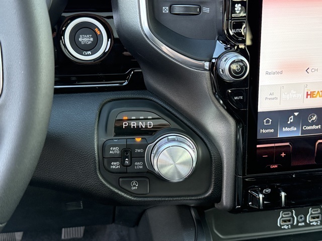 2026 Ram 1500 Laramie photo 22