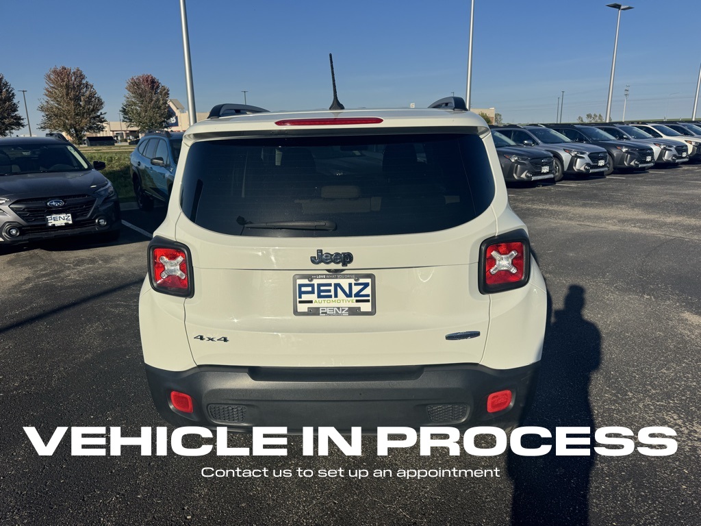 2015 Jeep Renegade Latitude North Edition photo 3