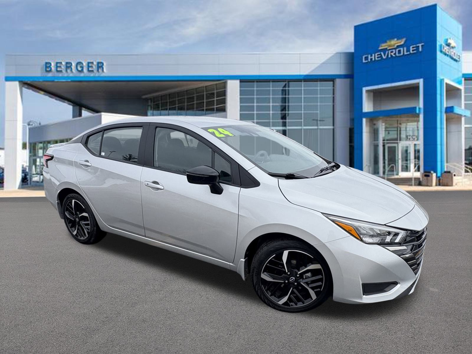 2024 Nissan Versa Sedan SR