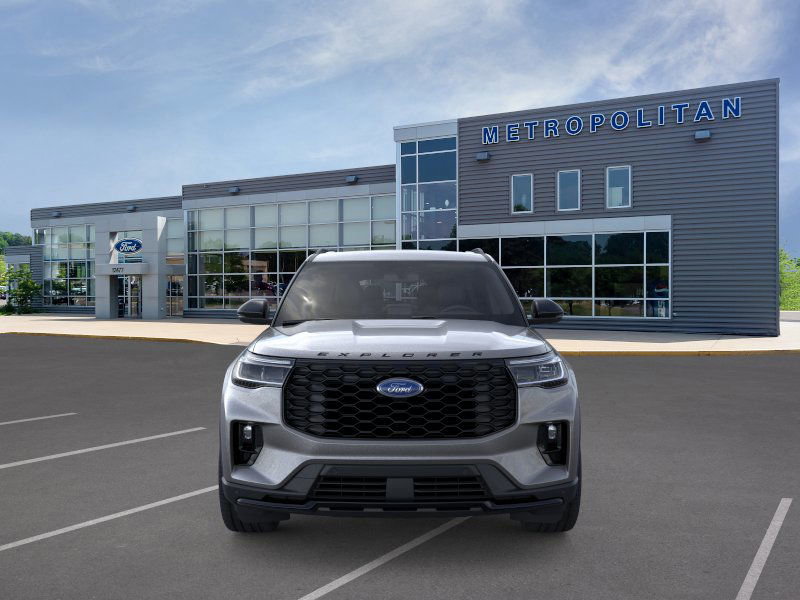 2025 Ford Explorer ST-Line photo 4