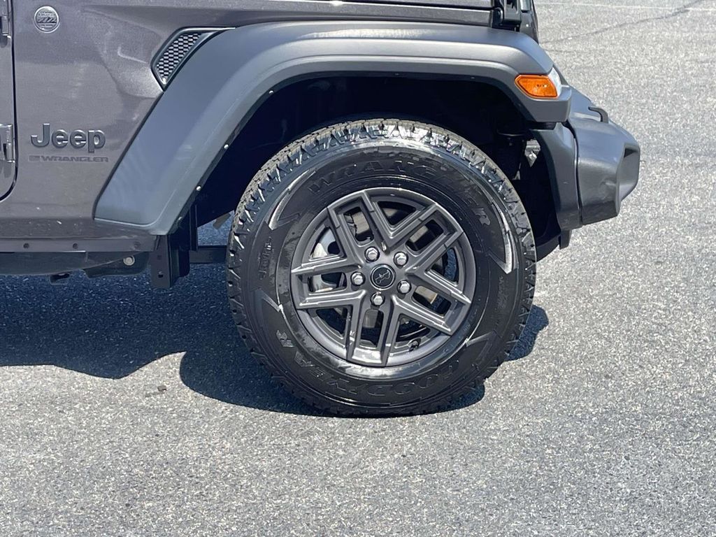 2024 Jeep Wrangler Sport S photo 12