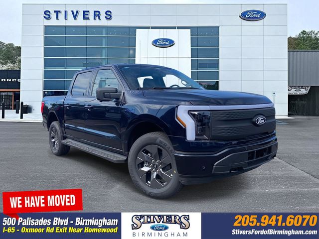 2025 Ford F-150 Lightning Flash's photo