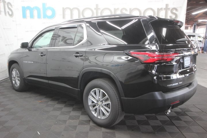 2022 Chevrolet Traverse Leather photo 3