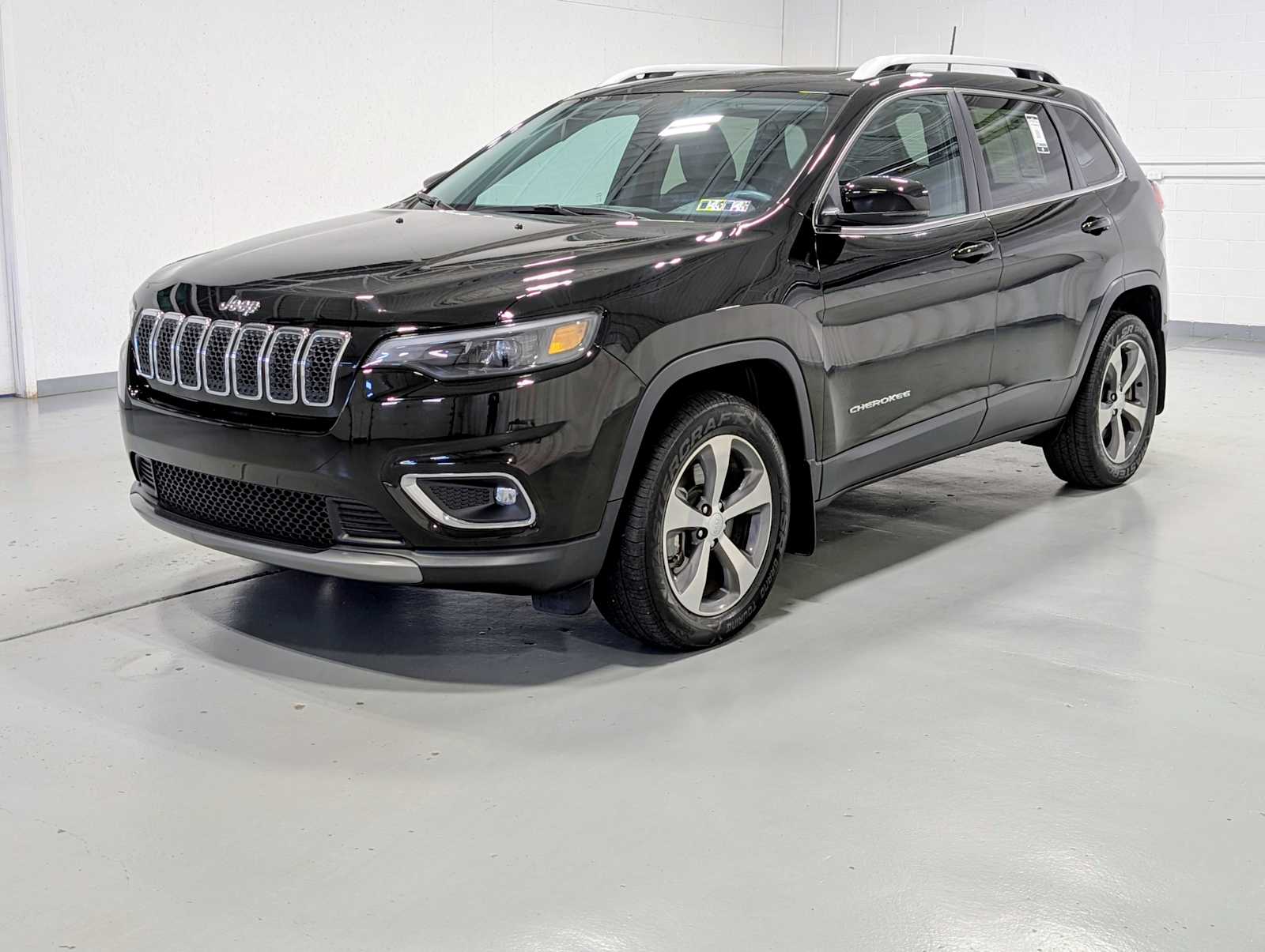 2020 Jeep Cherokee Limited's photo