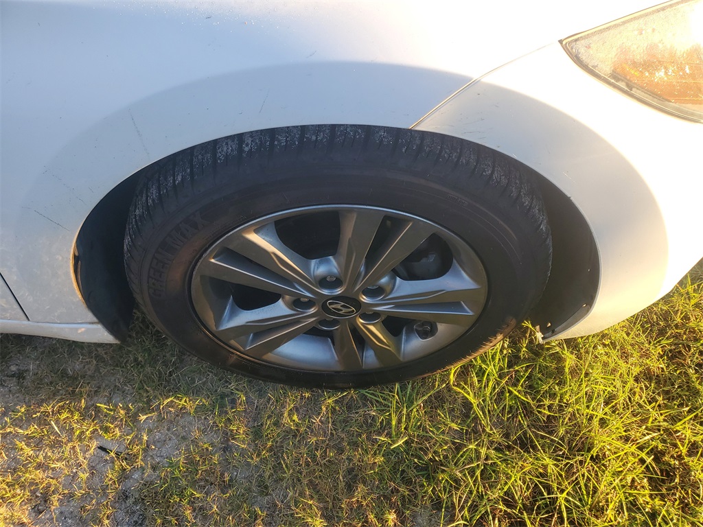 Used 2018 Hyundai Elantra SEL with VIN 5NPD84LF6JH387546 for sale in Live Oak, FL