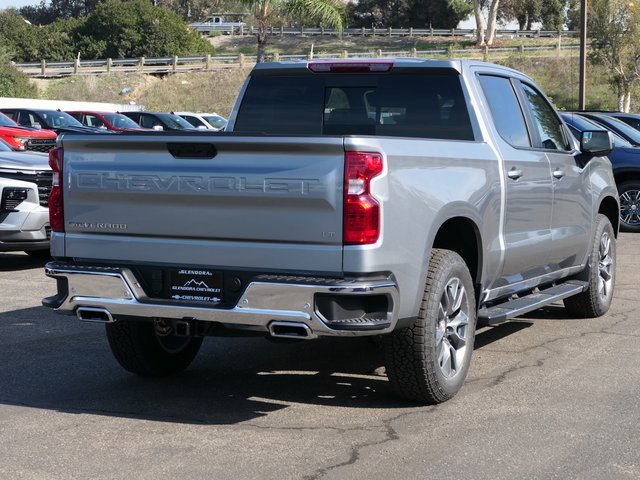 2026 Chevrolet Silverado 1500 LT photo 2