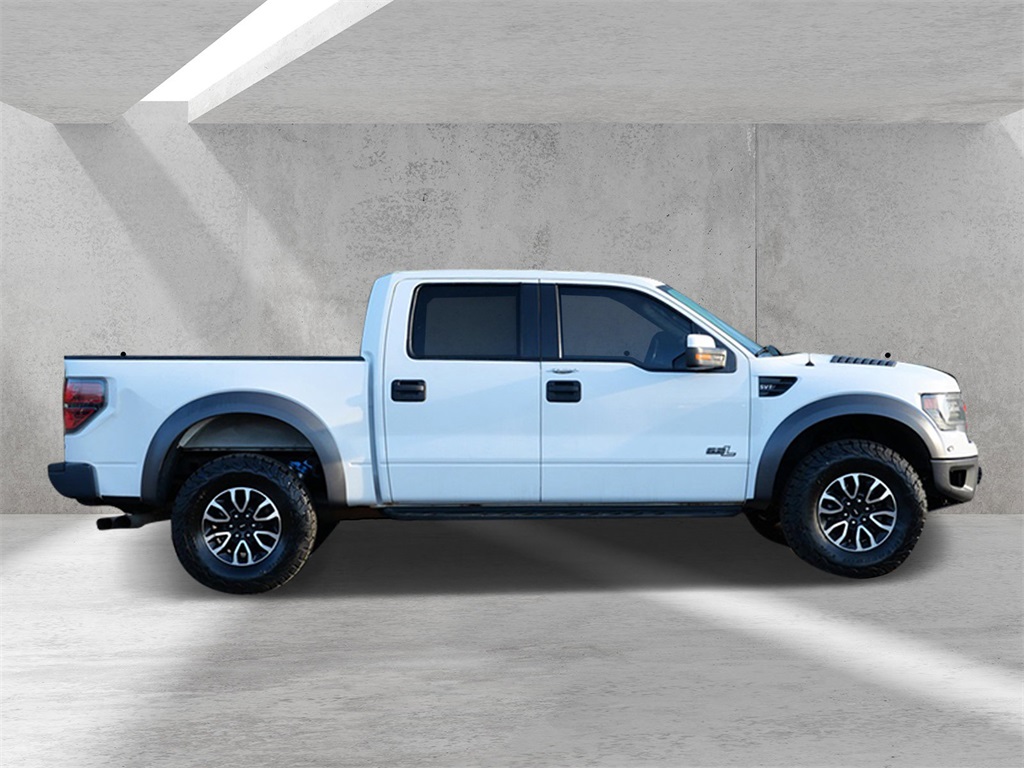 2014 Ford F-150 SVT Raptor photo 2