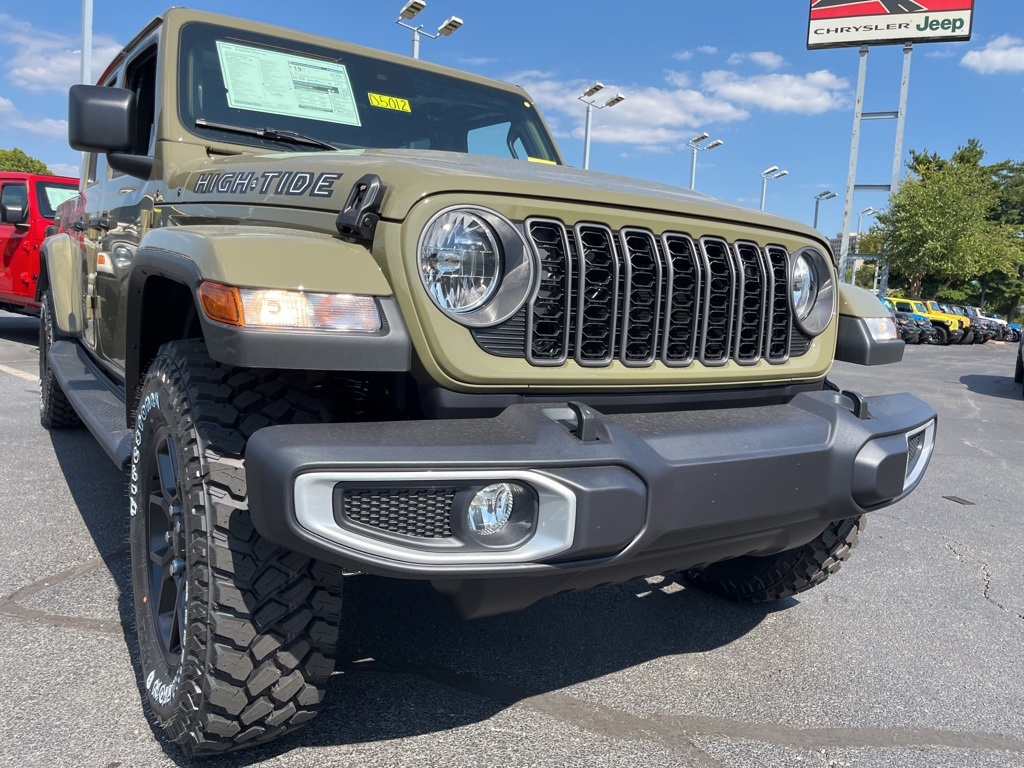 2025 Jeep Gladiator Sport photo 29