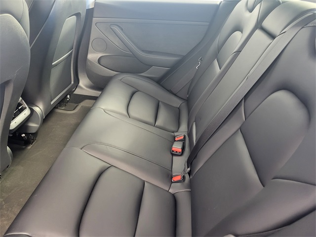 2022 Tesla Model 3 Long Range photo 13