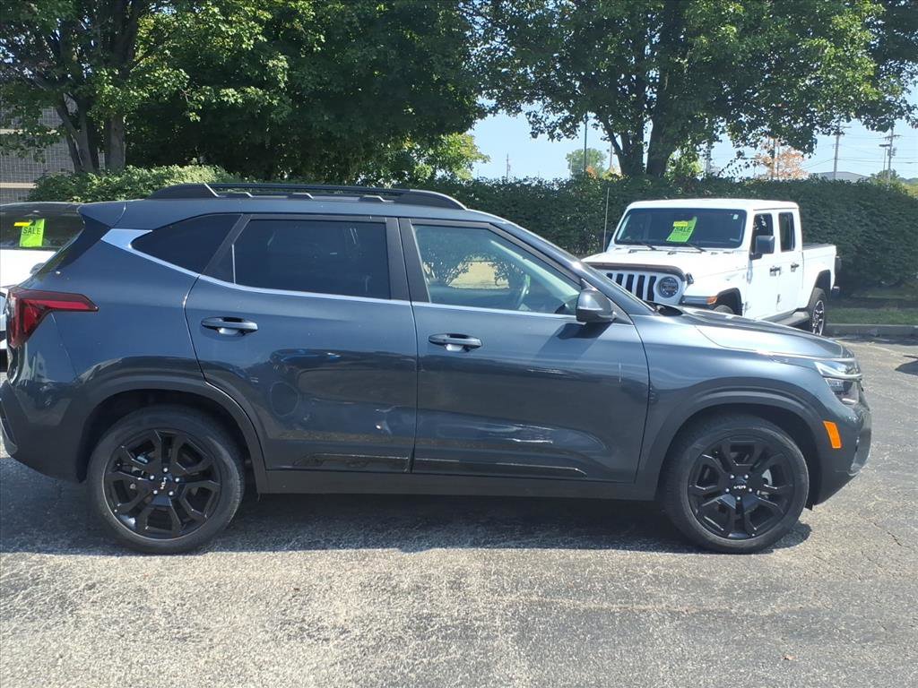 2024 Kia Seltos X-Line photo 2
