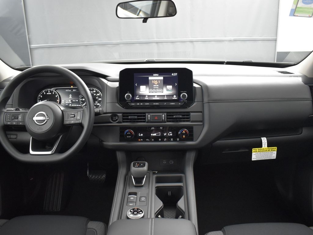 2025 Nissan Pathfinder S photo 7