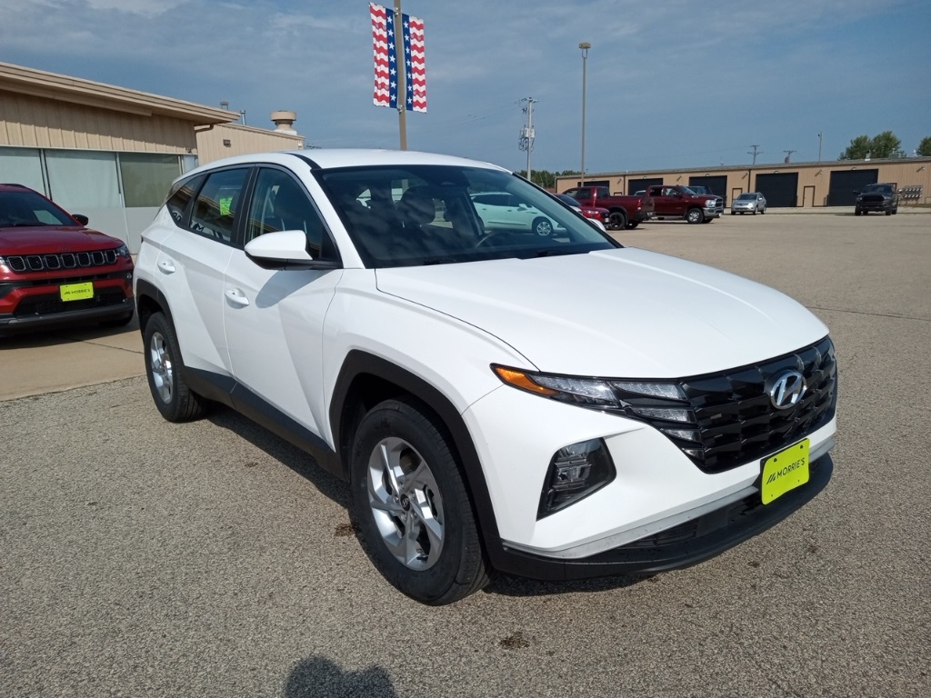 2023 Hyundai Tucson SE photo 2