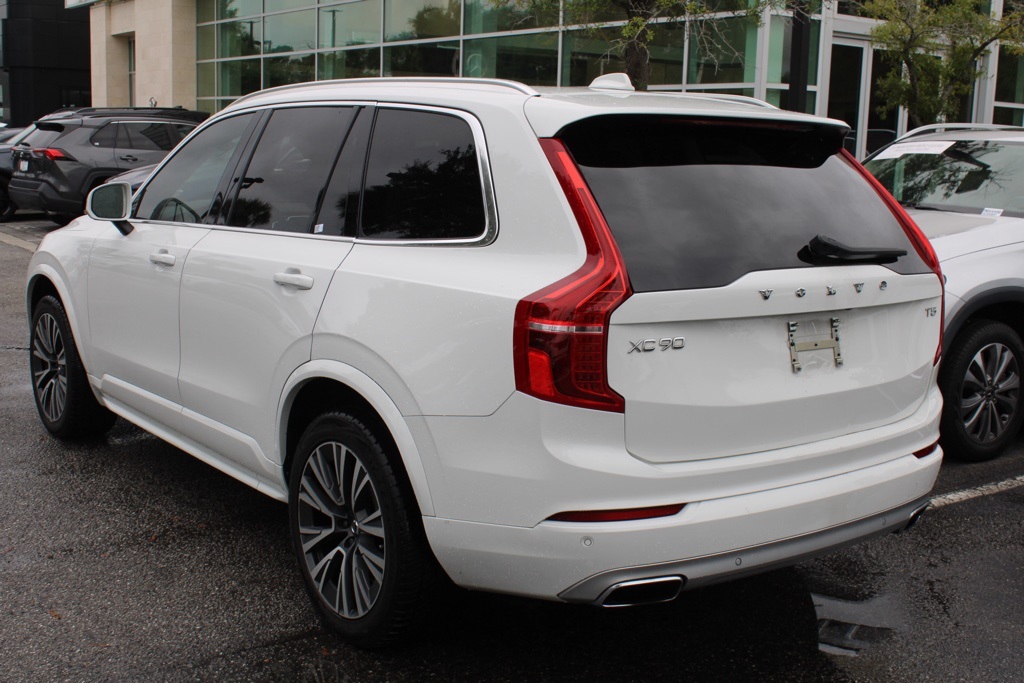 2020 Volvo XC90 T5 Momentum photo 6