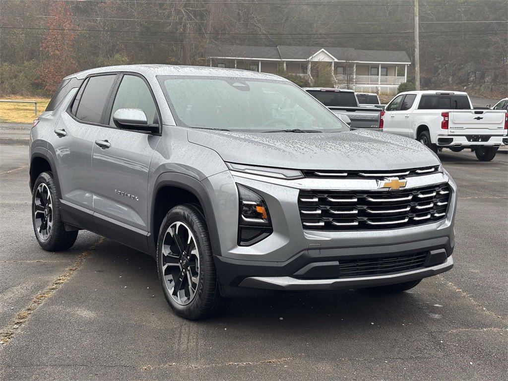 2026 Chevrolet Equinox LT photo 4
