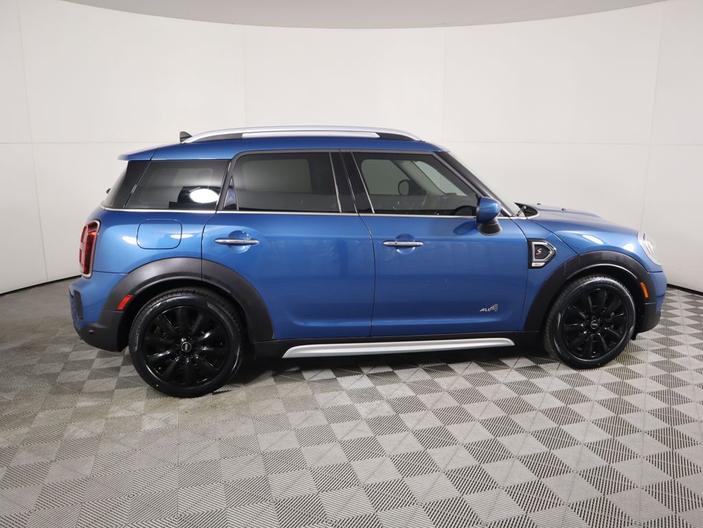 2022 Mini Countryman ALL4 Classic photo 4