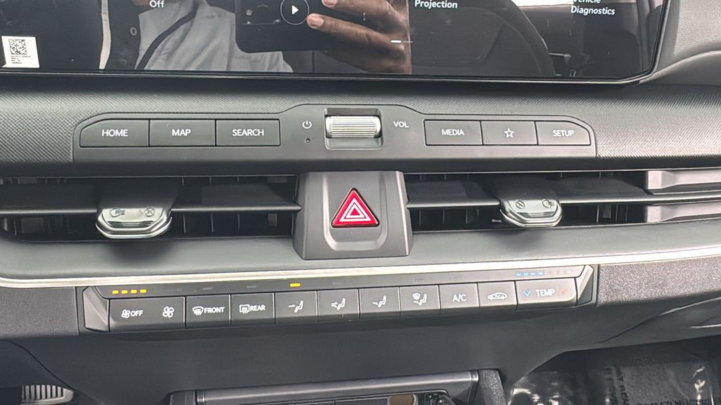 2025 Kia K4 LXS photo 24