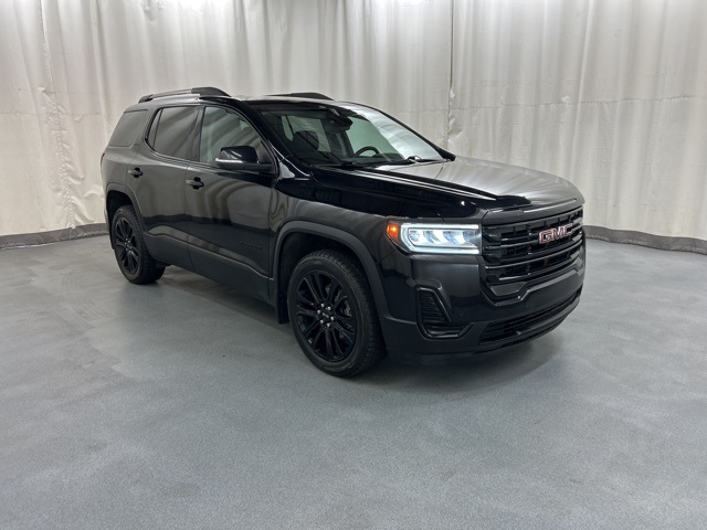 2022 GMC Acadia SLE's photo