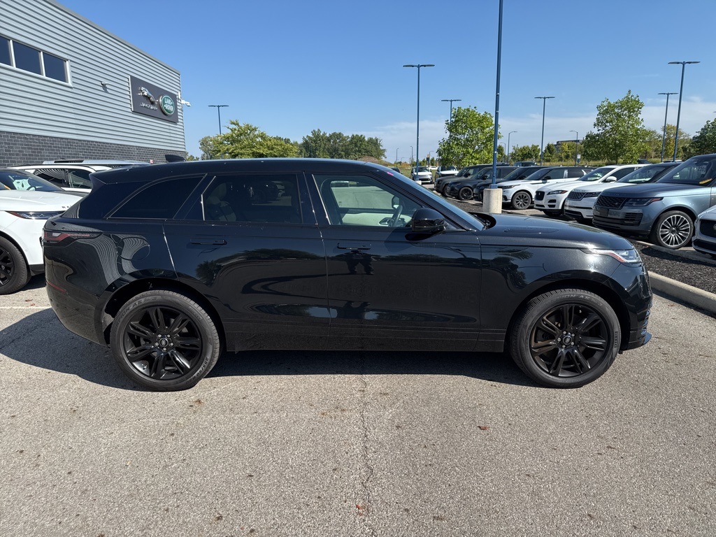 2023 Land Rover Range Rover Velar R-Dynamic S photo 4