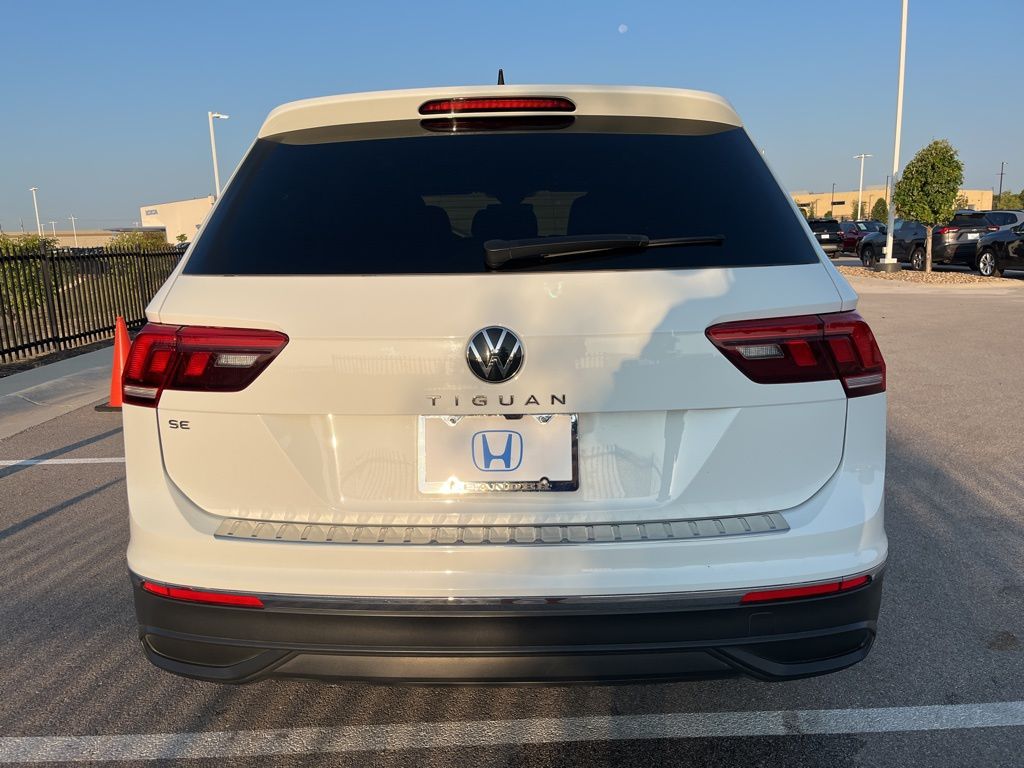 2022 Volkswagen Tiguan SE photo 5