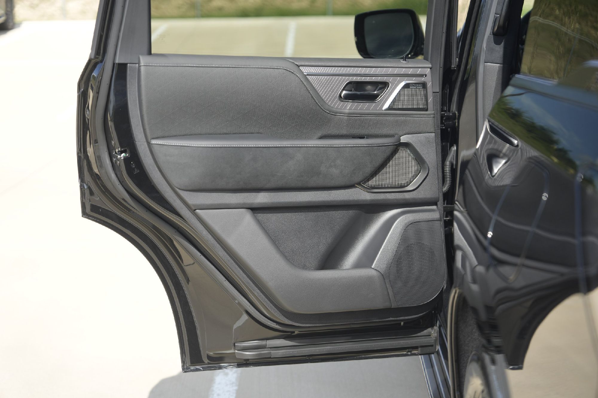 2025 Infiniti QX80 photo 22