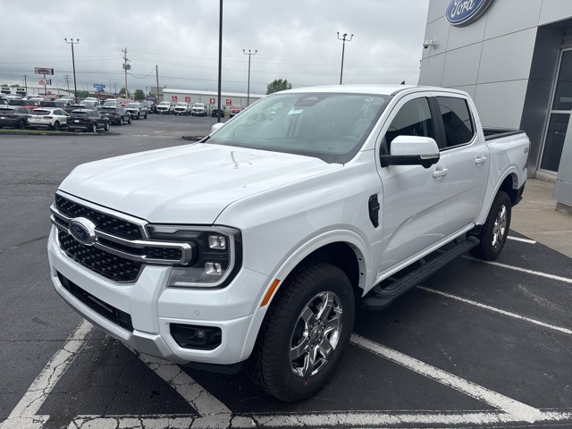 2025 Ford Ranger Lariat photo 2
