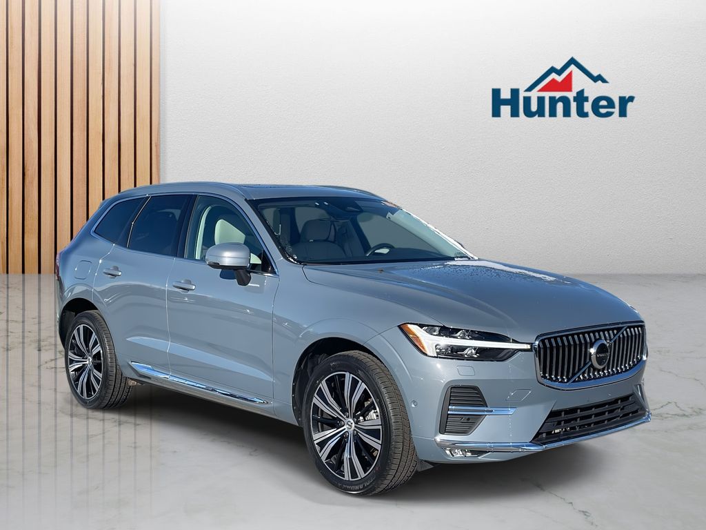 2023 Volvo XC60 Plus's photo