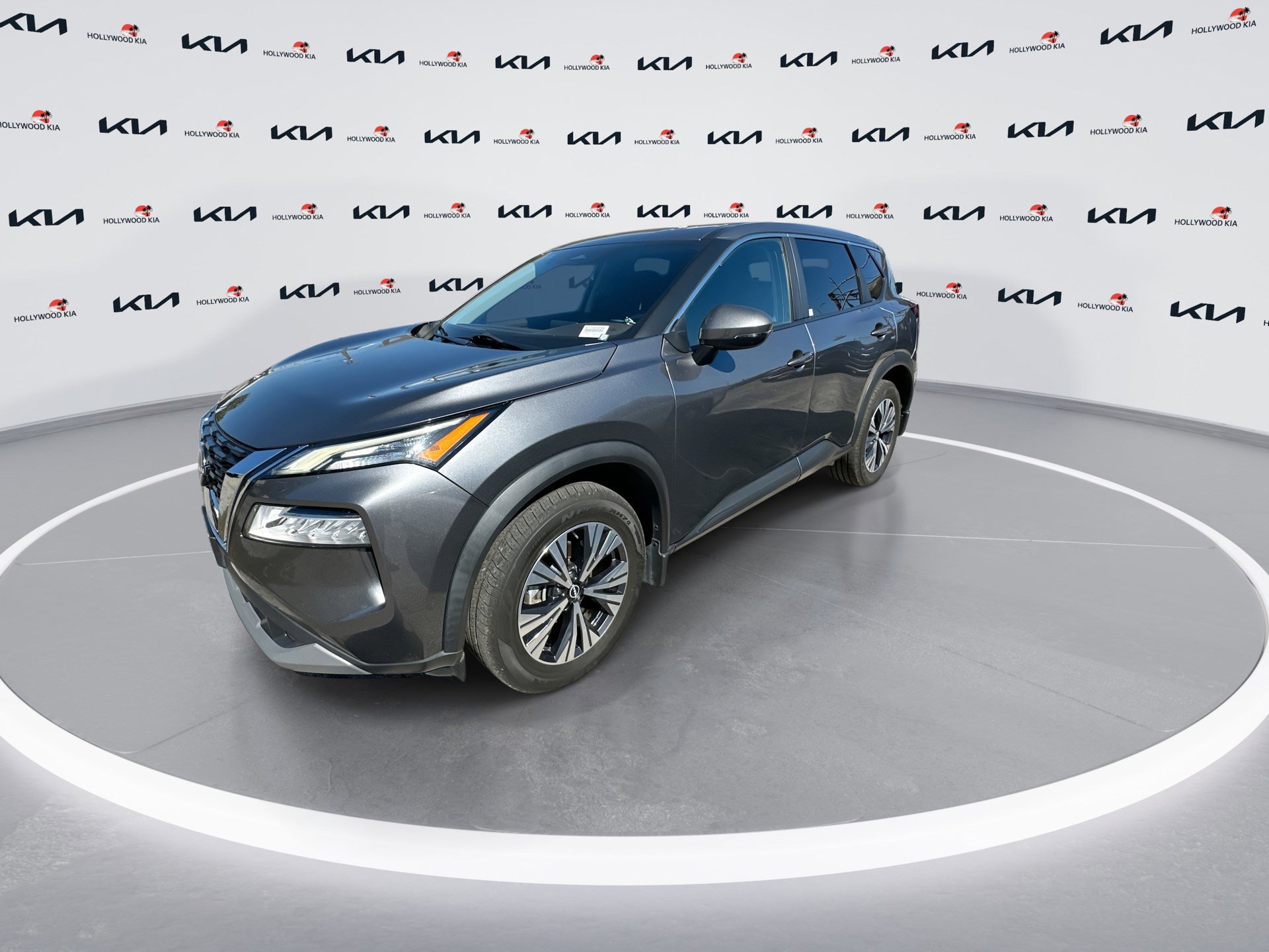 2022 Nissan Rogue SV photo 4