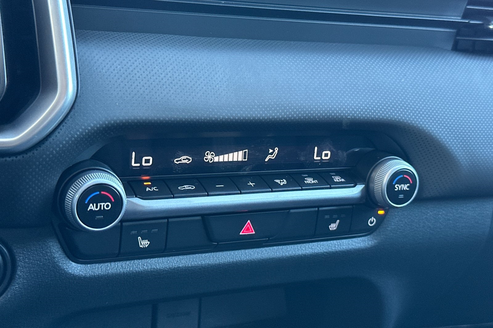2025 Mazda CX-50 Preferred photo 19