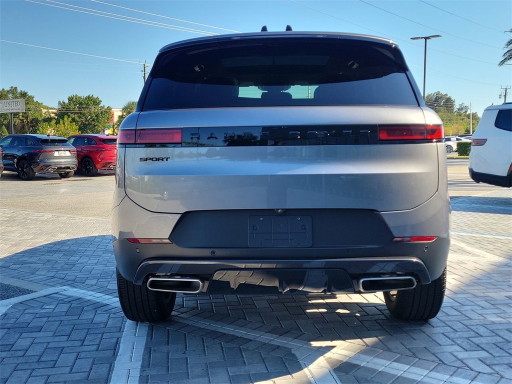 2025 Land Rover Range Rover Sport SE photo 4