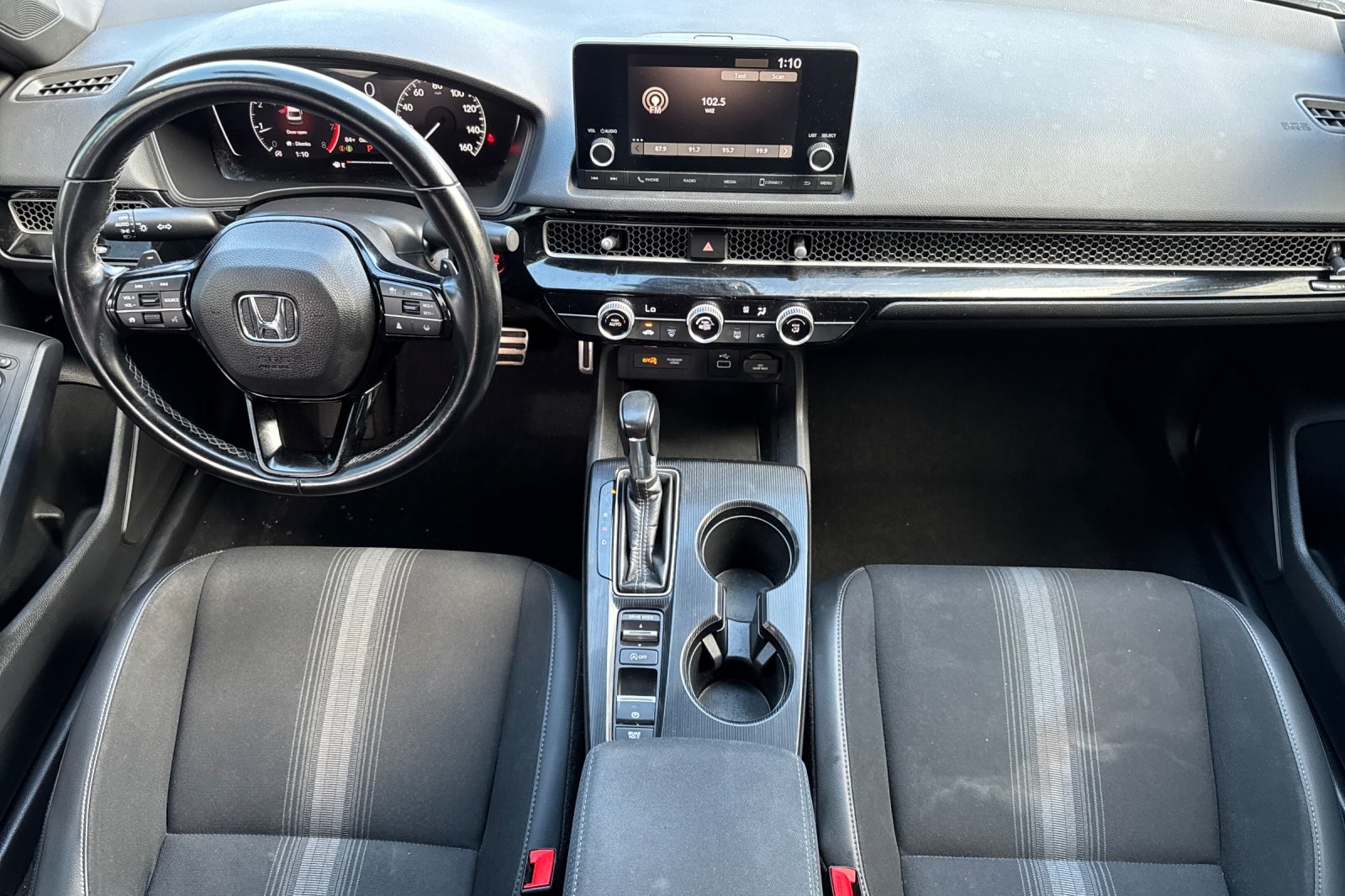 2022 Honda Civic Sport photo 2