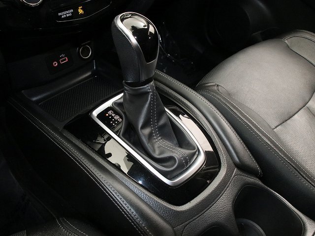 2018 Nissan Rogue SL photo 20