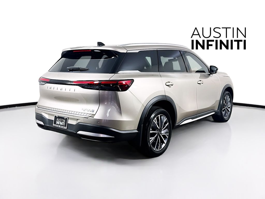 2026 Infiniti QX60 Luxe photo 7
