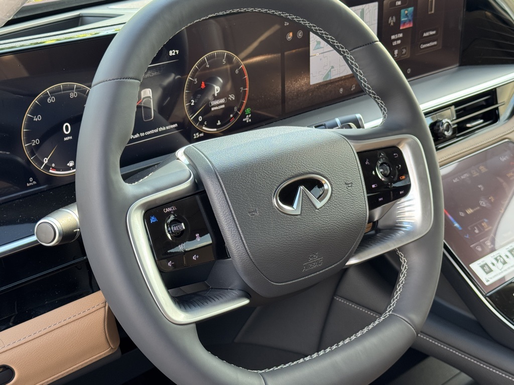 2026 Infiniti QX80 Luxe photo 7