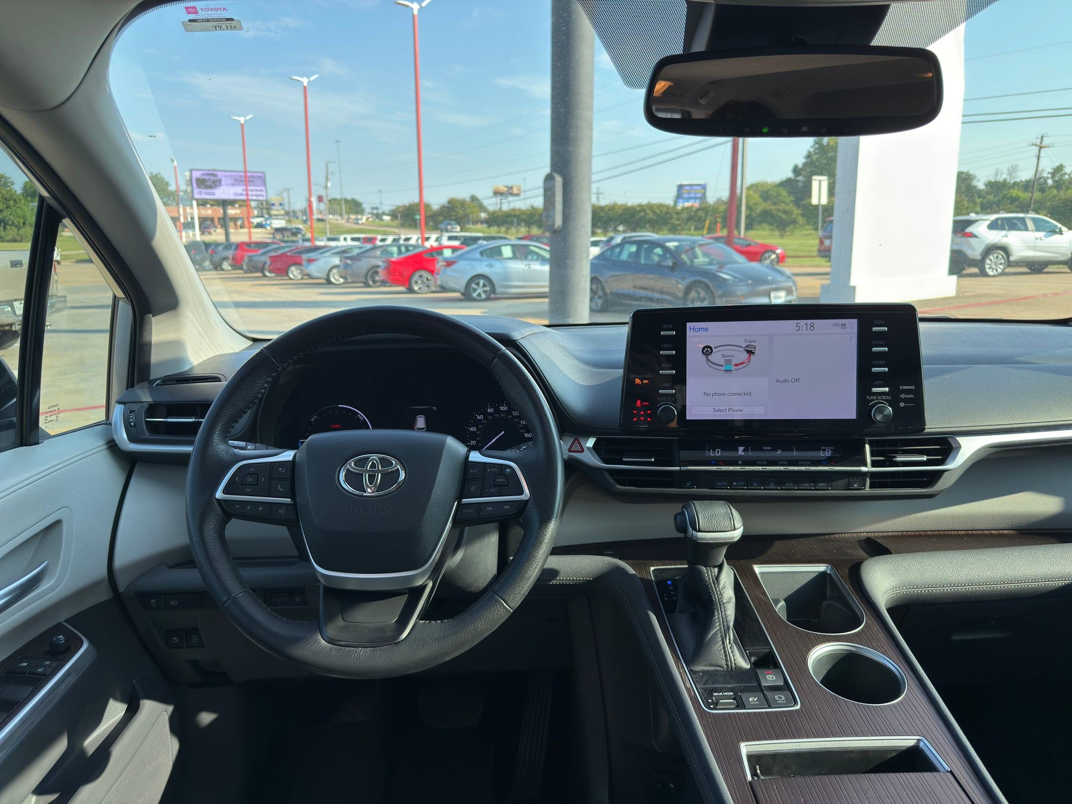 2022 Toyota Sienna XLE photo 24