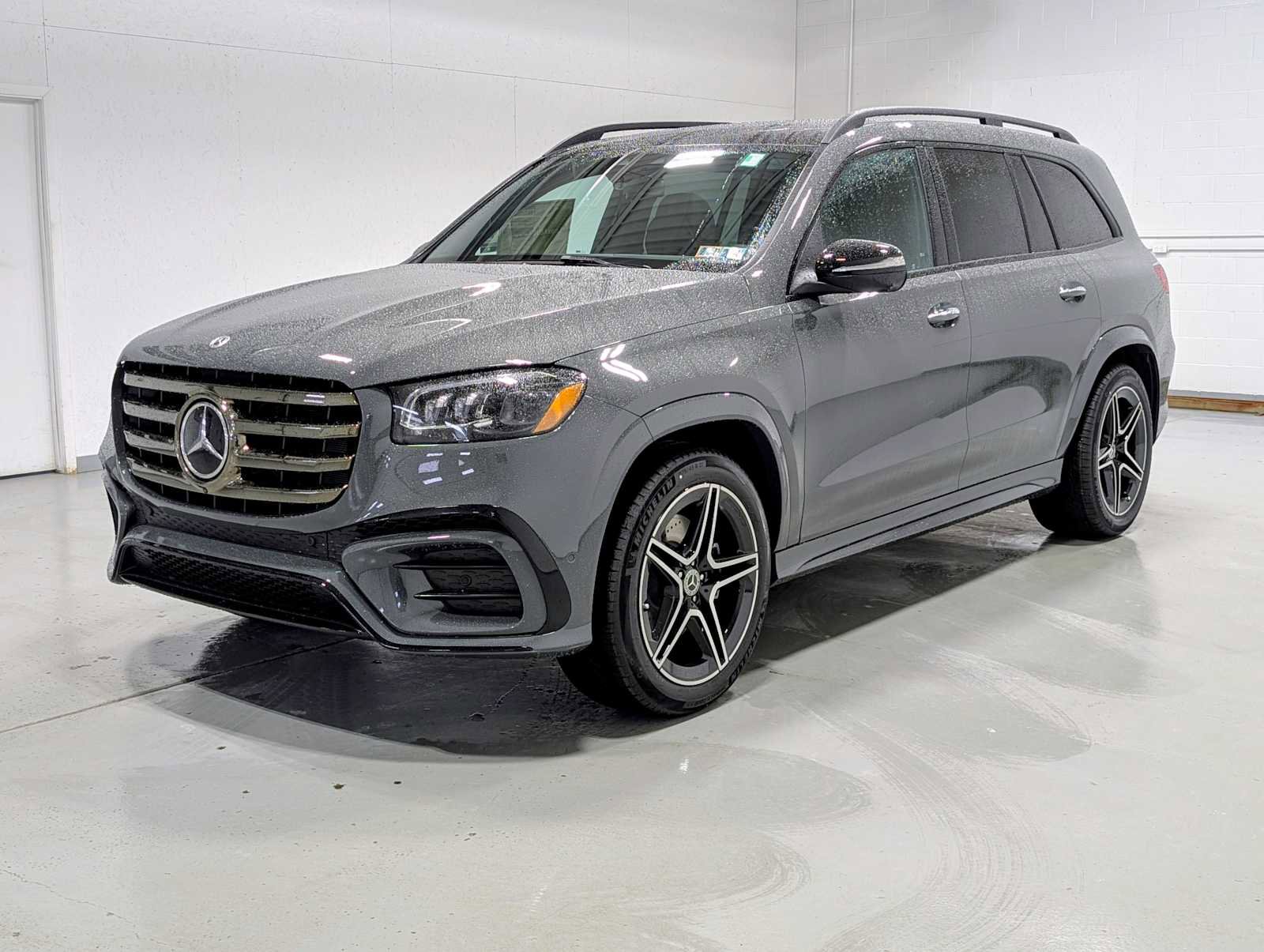 2026 Mercedes-Benz GLS Base's photo