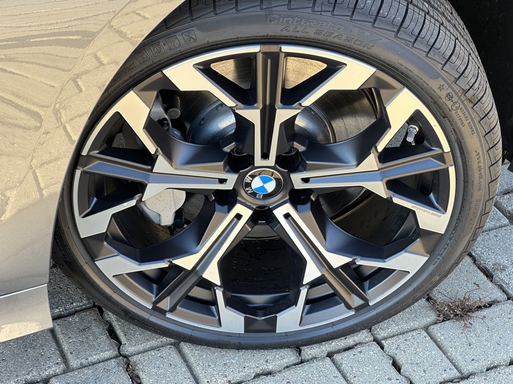 2025 Bmw 330i xDrive photo 4