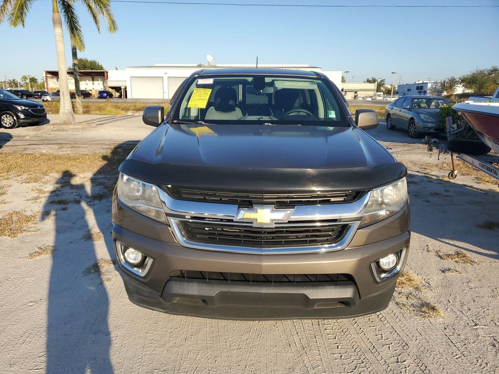 2016 Chevrolet Colorado LT photo 2