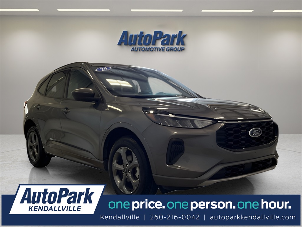 2024 Ford Escape ST-Line's photo