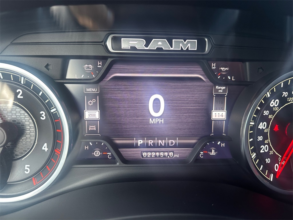 2022 Ram 3500 Laramie photo 14