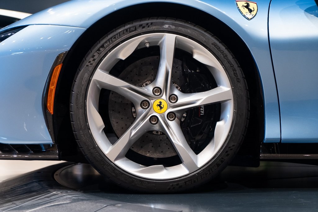 2022 Ferrari SF90 Spider Base photo 12