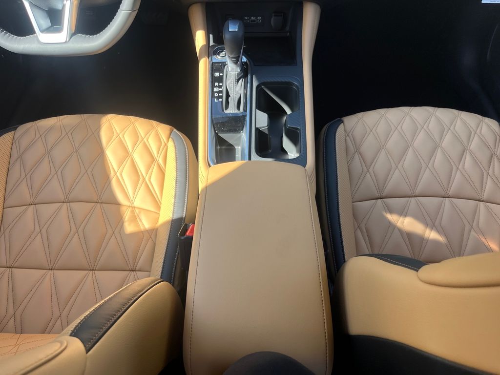 2025 Nissan Sentra SV photo 27
