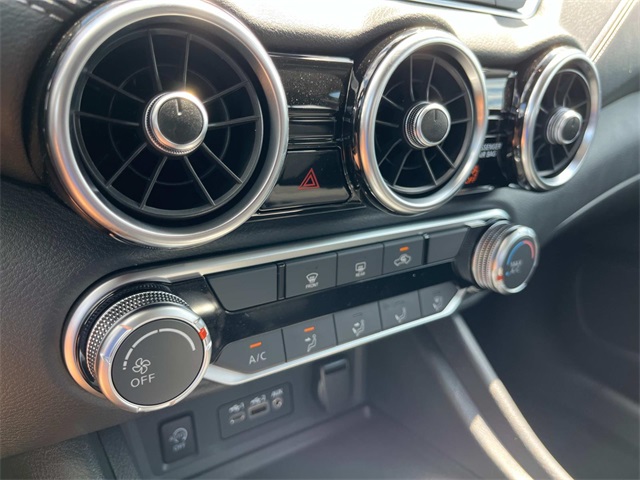 2025 Nissan Sentra SV photo 28